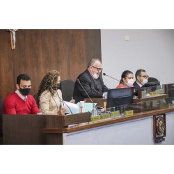 Vereadores de Campo Largo aprovam projeto sobre Plantões Médicos em Regime de Urgência